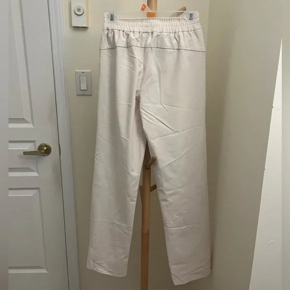 Lululemon Lab Women’s Stretch Cupro Pants 32” White Opal NWT - Picture 4 of 5